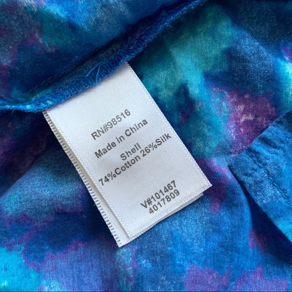 Watercolor Blue Long Sleeve Button Down Sz XL / 16 - Picture 7 of 7